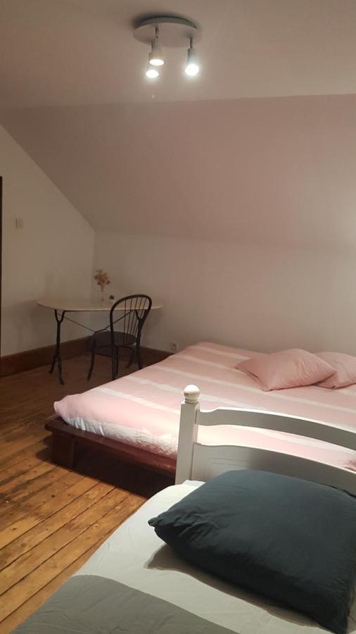 Le Betrot Bed & Breakfast Estissac Exterior photo